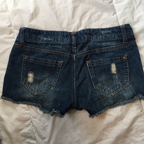 Denim Frayed Shorts - Picture 2 of 4